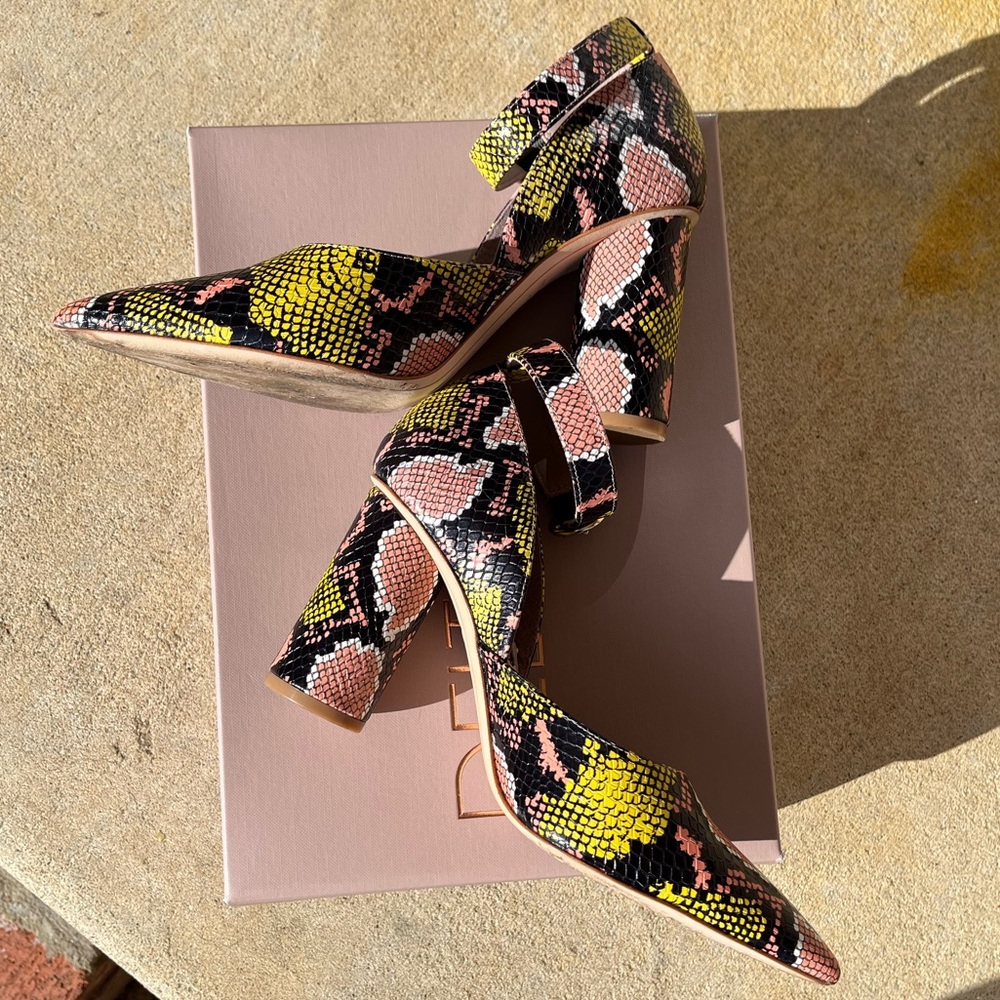 Deltan Jami Coral Heels Size 7